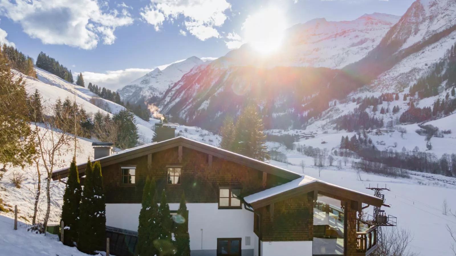 Spykerhütte-Exterior in winter