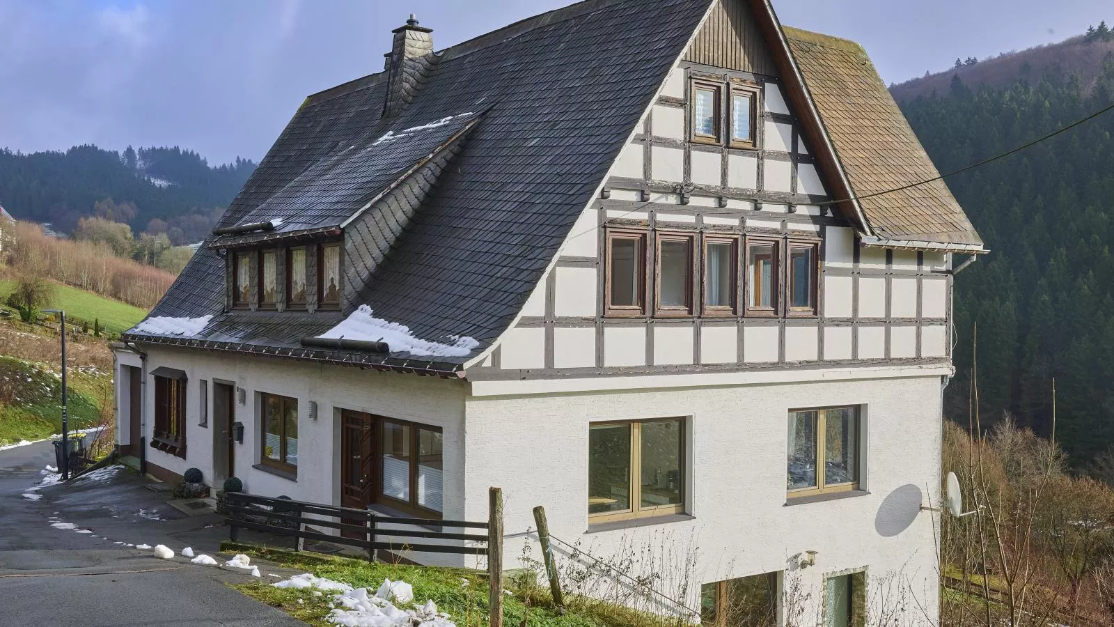 Kurhaus am Nordenau-Außenbereich Winter