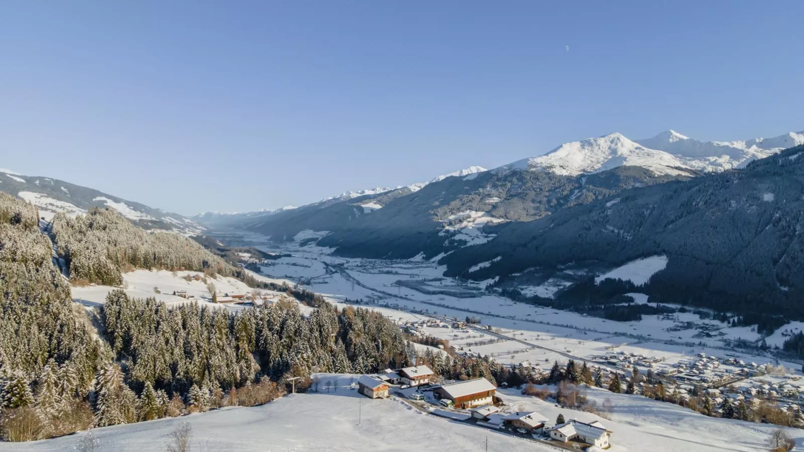 TOP 3 Sonnberg-Exterior in winter