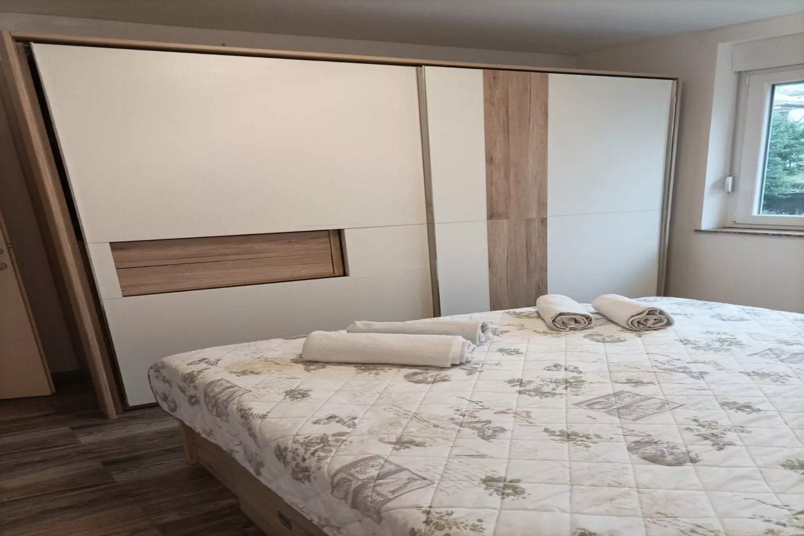 Aqua Maris Lovran - Two Bedroom Apartment with Balcony and Sea view-Chambre