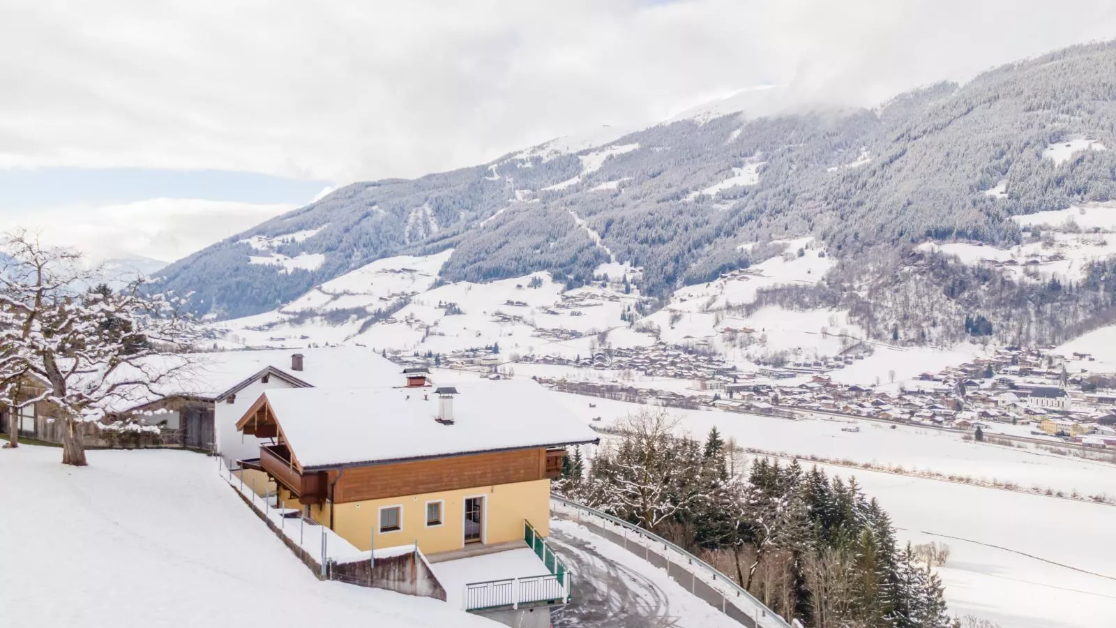 Haus Johanna-Exterior in winter