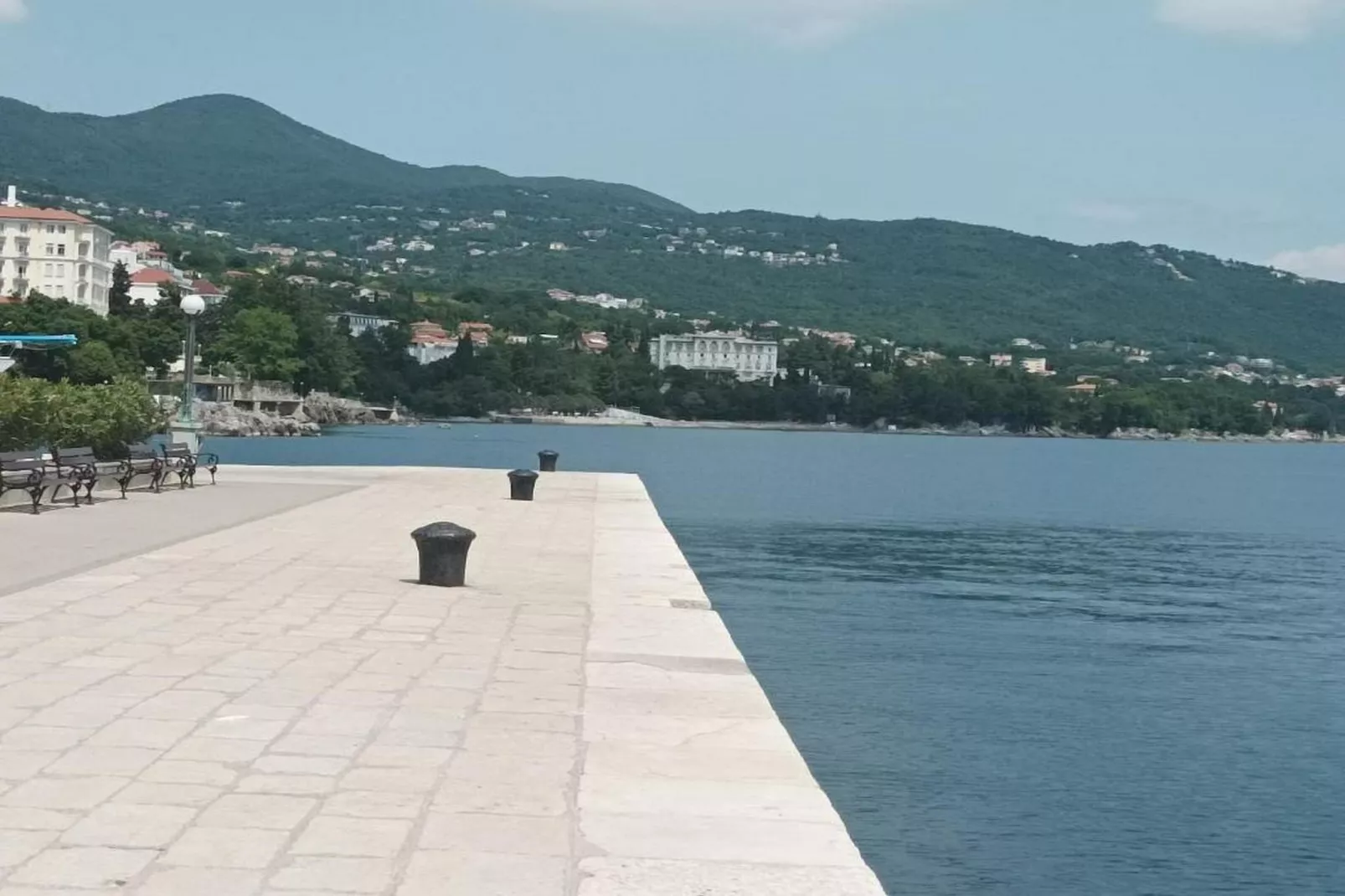 Aqua Maris Lovran - Two Bedroom Apartment with Balcony and Sea view-Ambiance