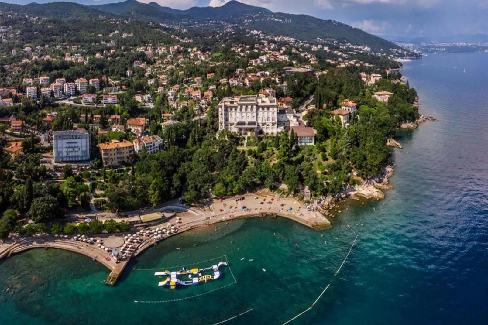 Aqua Maris Lovran - Two Bedroom Apartment with Balcony and Sea view-Ambiance