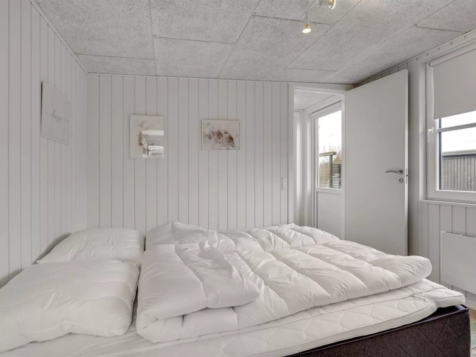 "Helmina" - 125m from the sea-Dedans