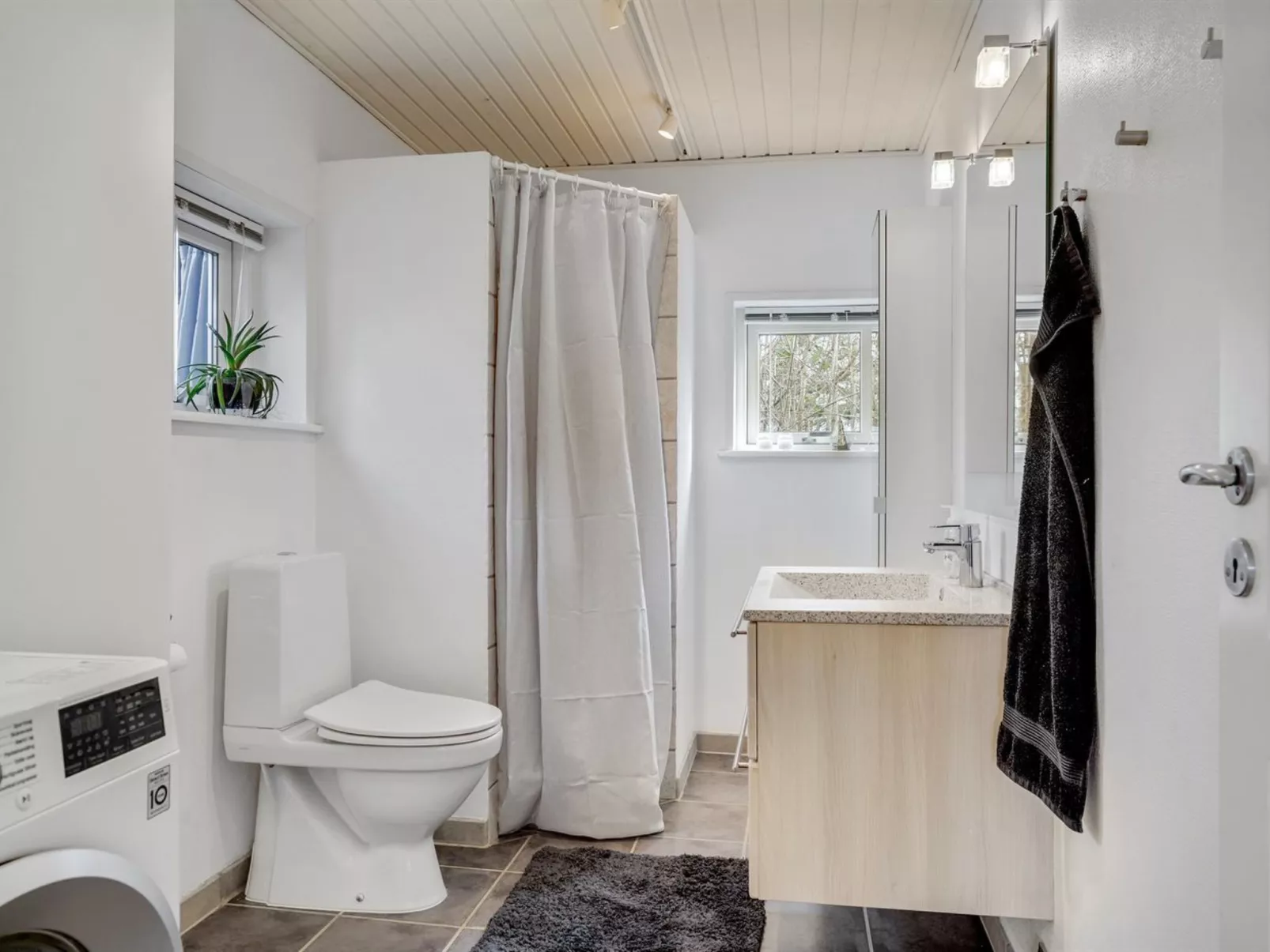 "Helmina" - 125m from the sea-Dedans