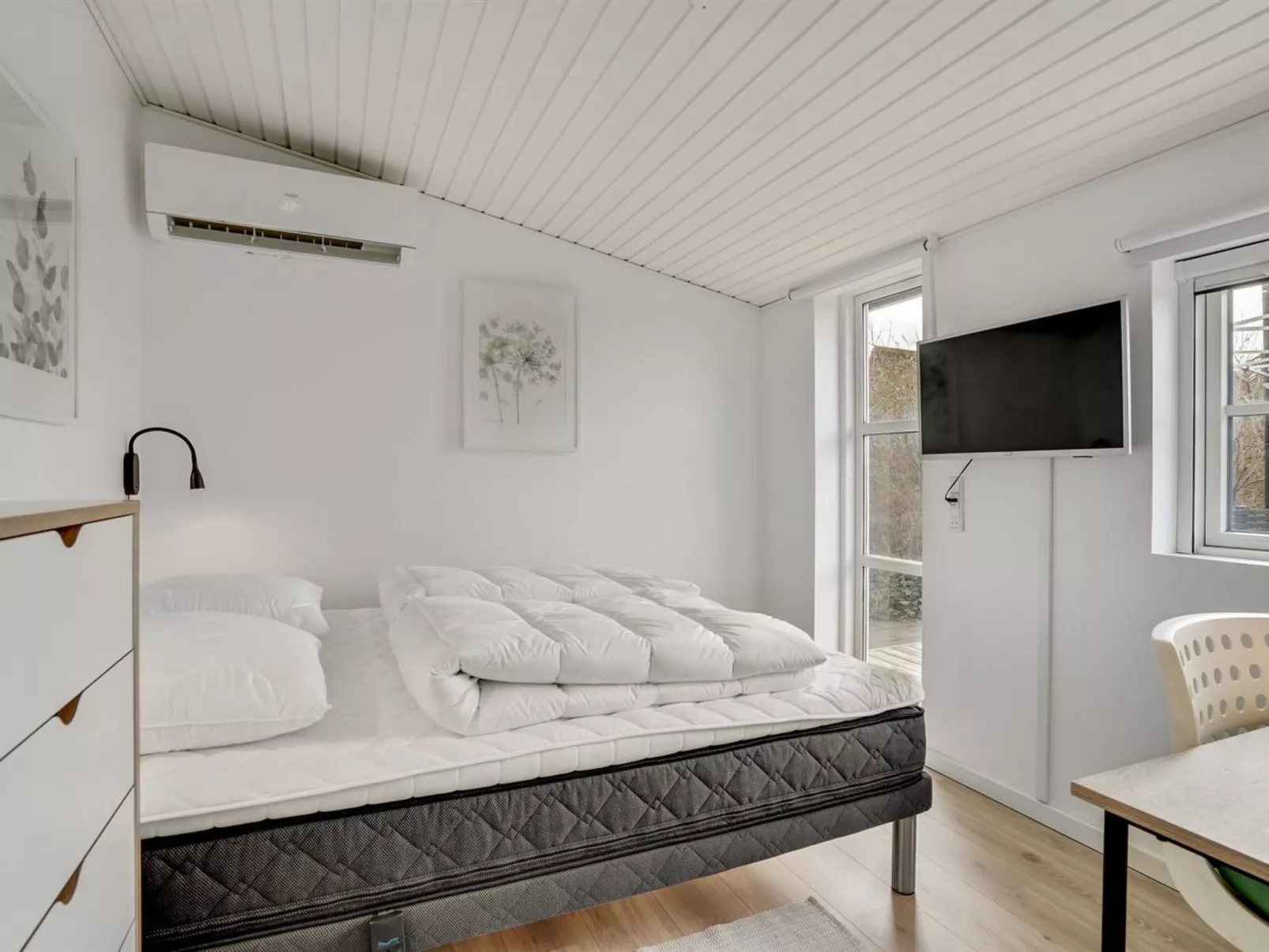 "Helmina" - 125m from the sea-Dedans