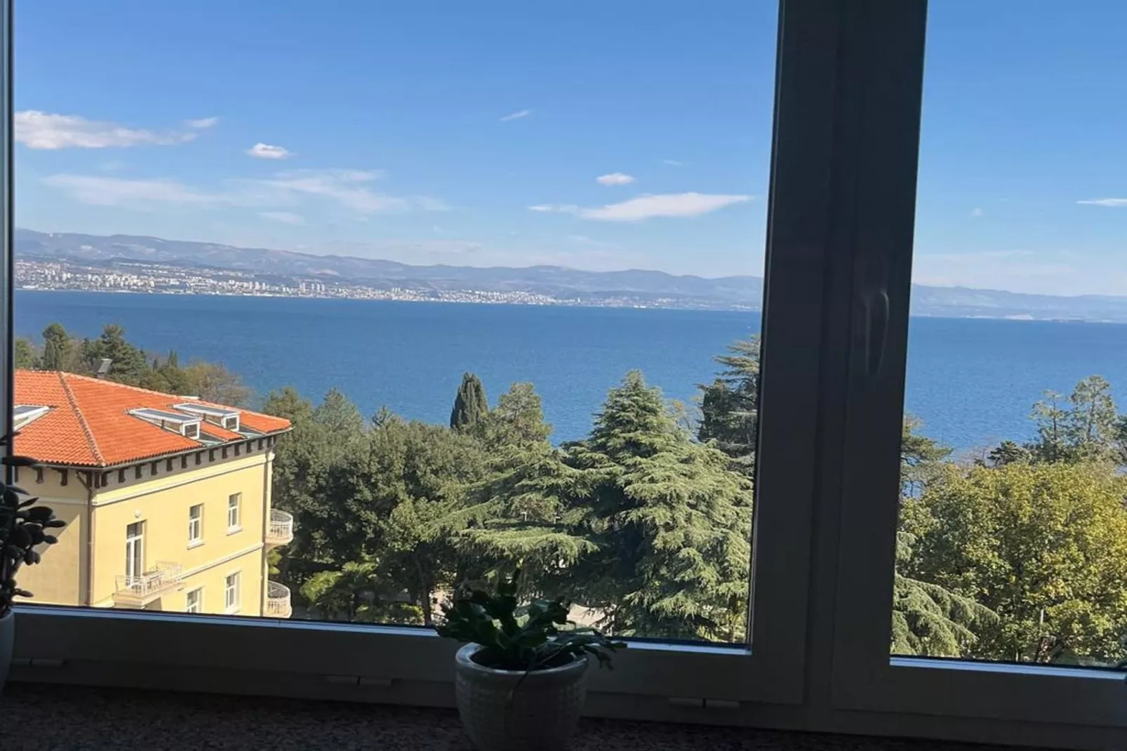 Aqua Maris Lovran - Two Bedroom Apartment with Balcony and Sea view-Vue