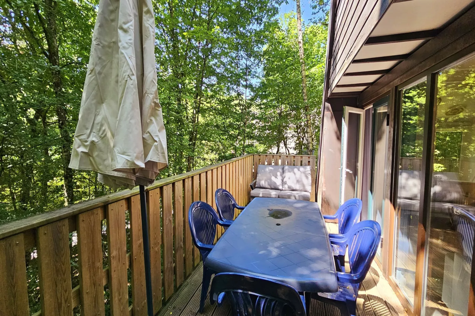 Chalet no 10-Terrace balcony