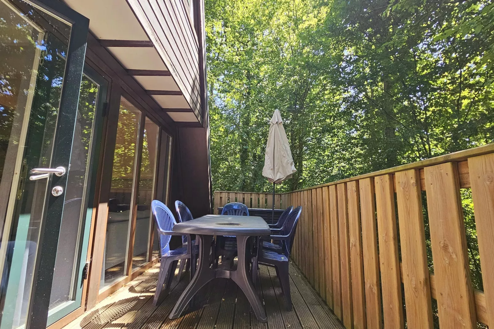 Chalet no 10-Terrace balcony