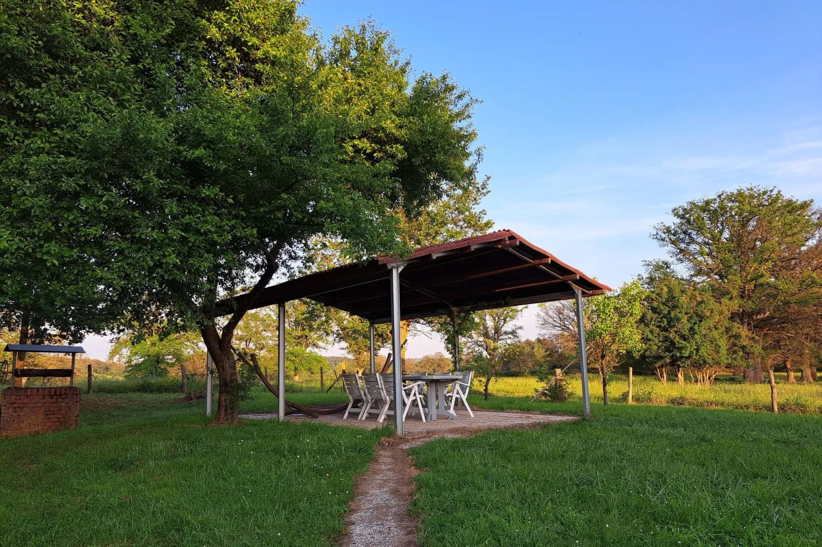 Maison de vacances -   VIEURE-Gardens summer