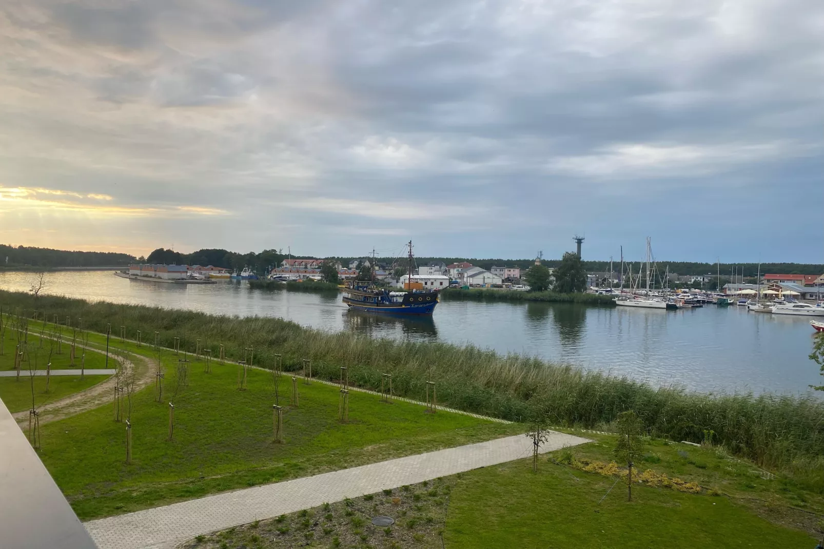 Apartament Spadochroniarzy Polskich 8b/12 Dziwnów-View in summer