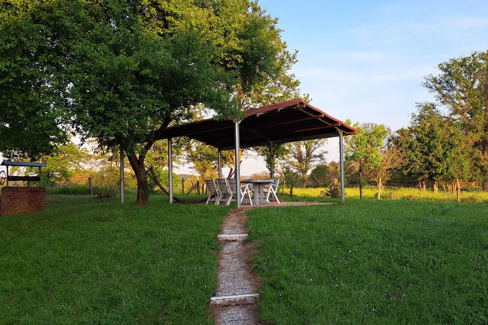 Maison de vacances -   VIEURE-Gardens summer