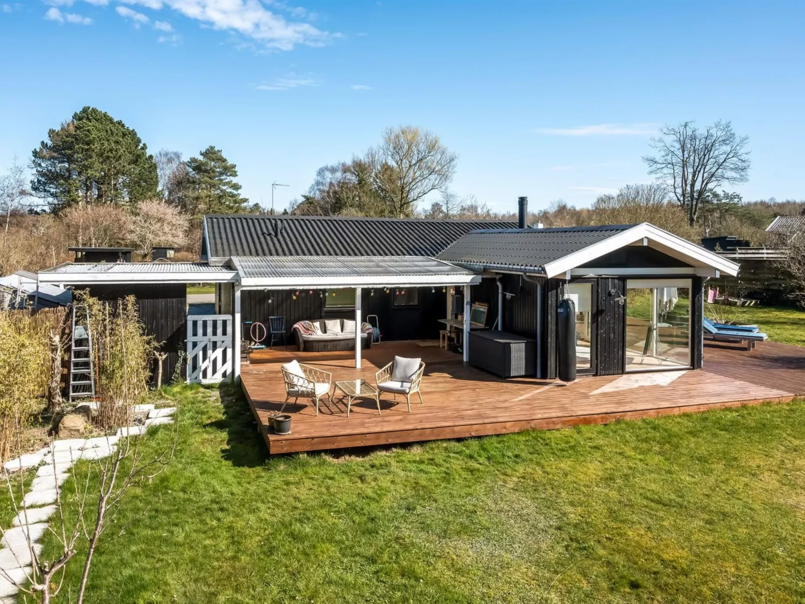 "Goodje" - 1.4km from the sea