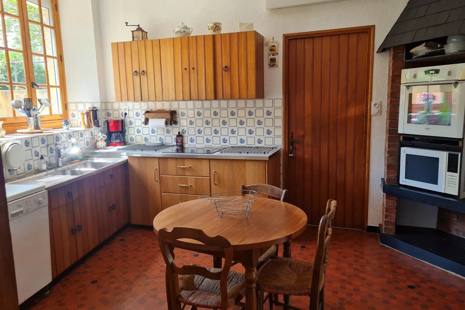 La Burgunde-Kitchen