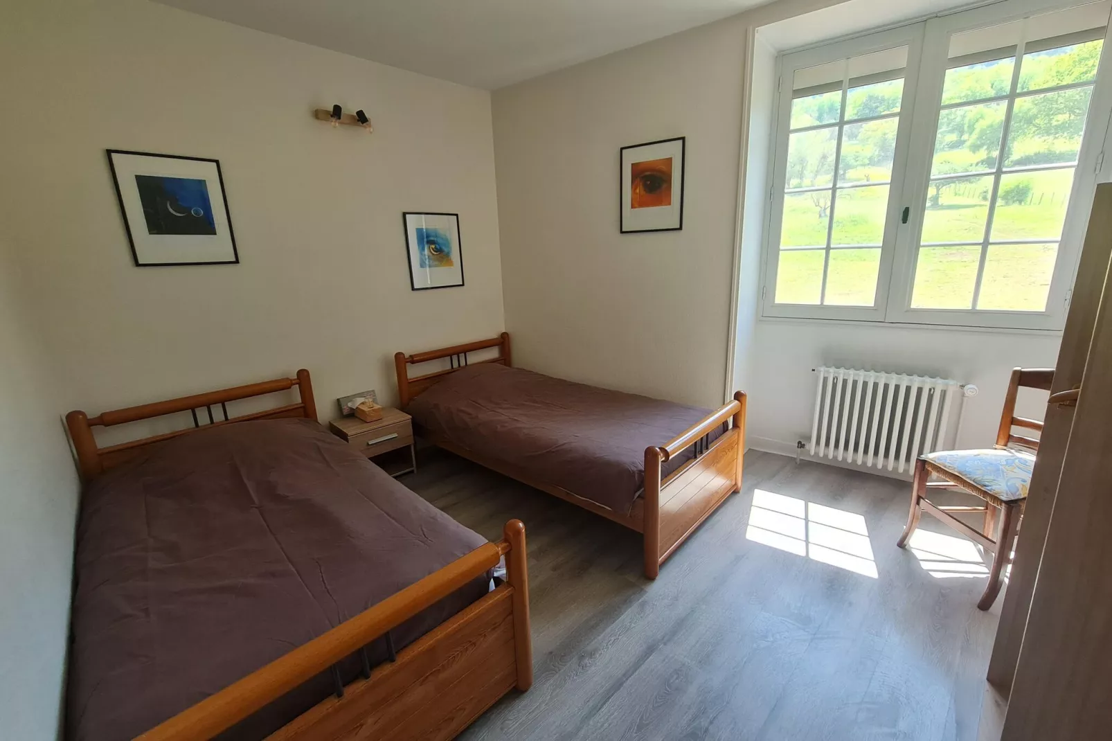 La Burgunde-Bedroom