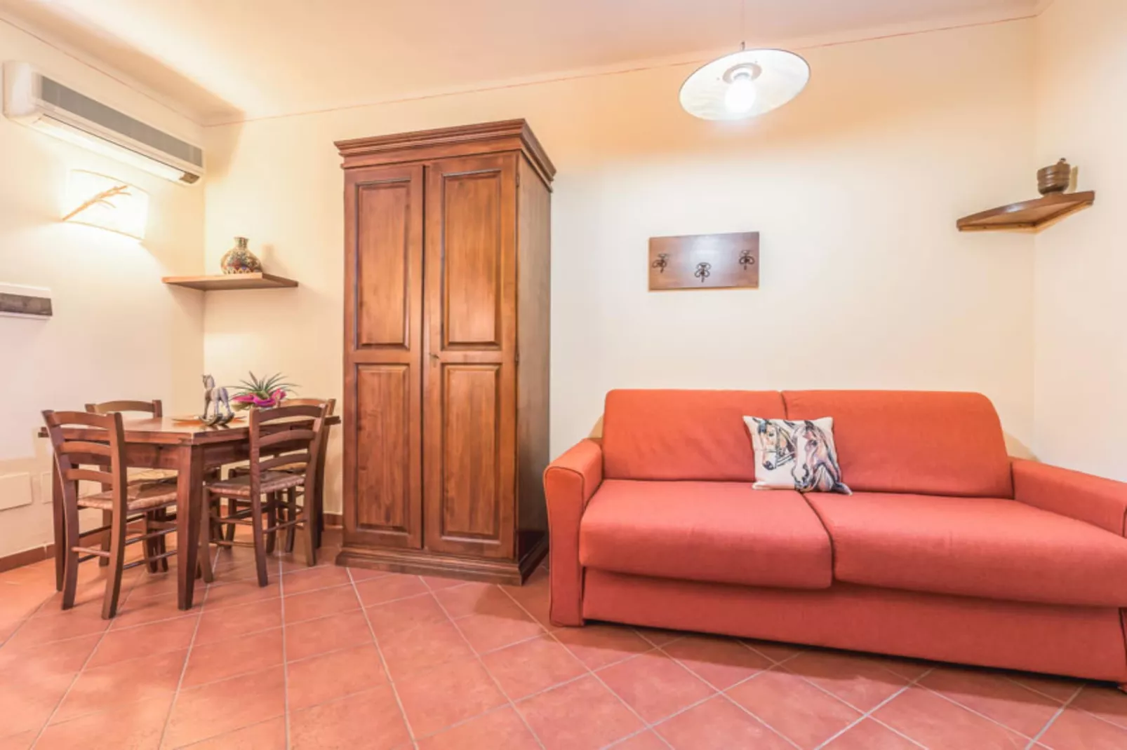 Residence Antico Casale // TWO ROOM App 4PAX B4