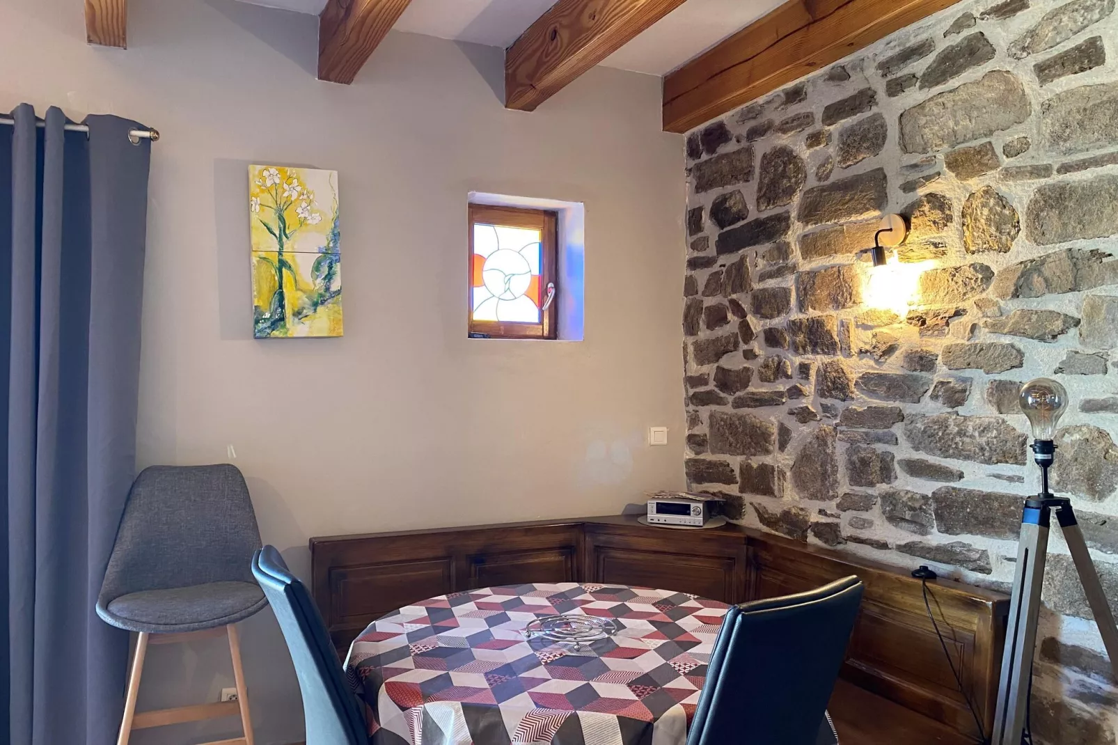 Villa Chassiers petit-Kitchen