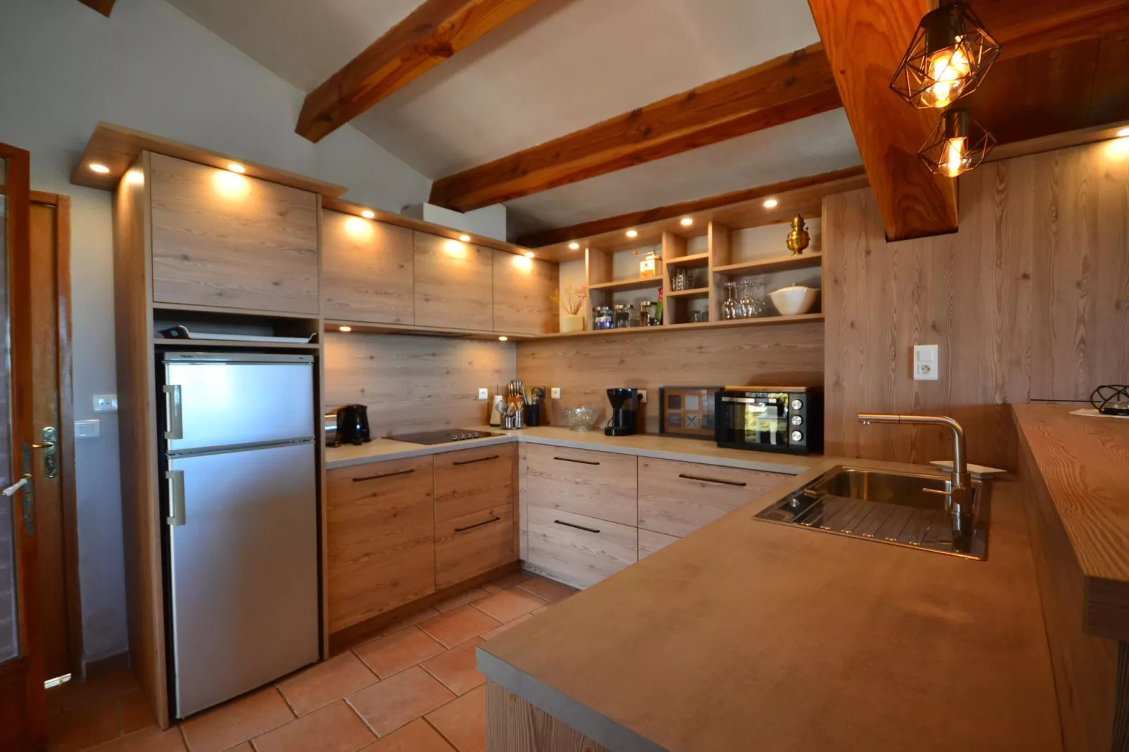 Villa Chassiers petit-Kitchen