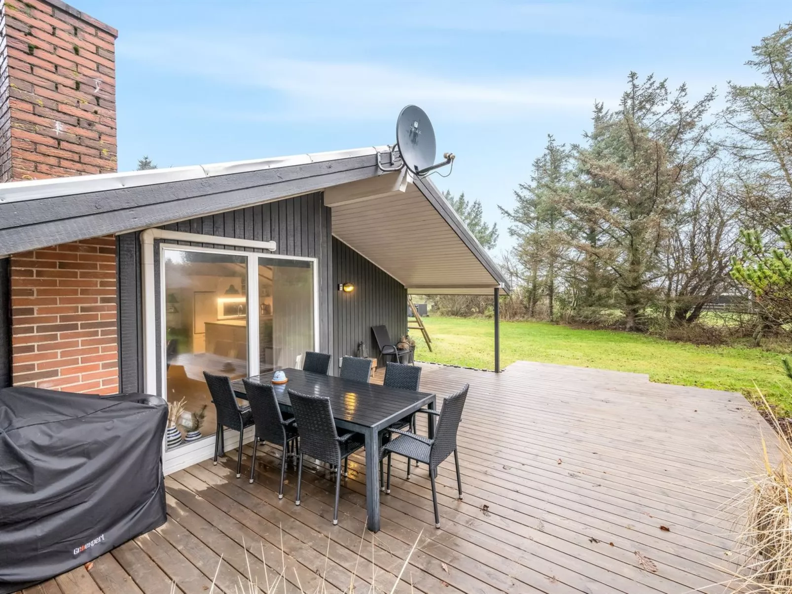 "Veera" -  from the sea-Outside