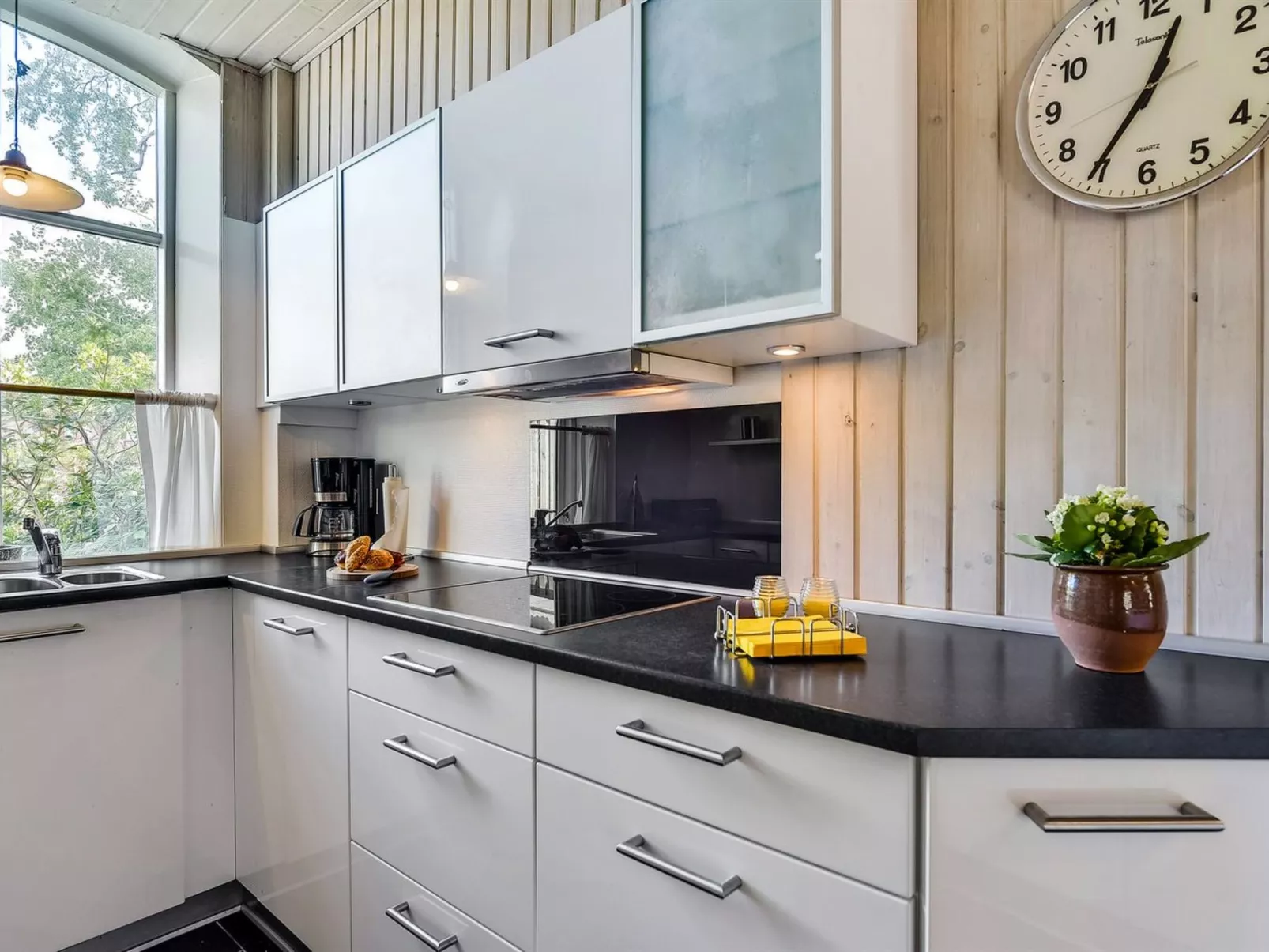 "Styrkar" - 4km from the sea-Dedans