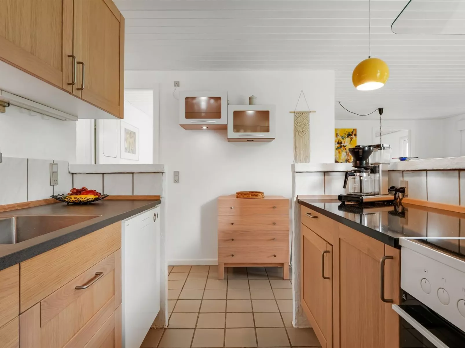 "Ensio" - 1.2km from the sea-Dedans