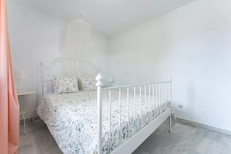 CT 286 - Faro's Marbella Apartment - Monte Paraiso-Bedroom