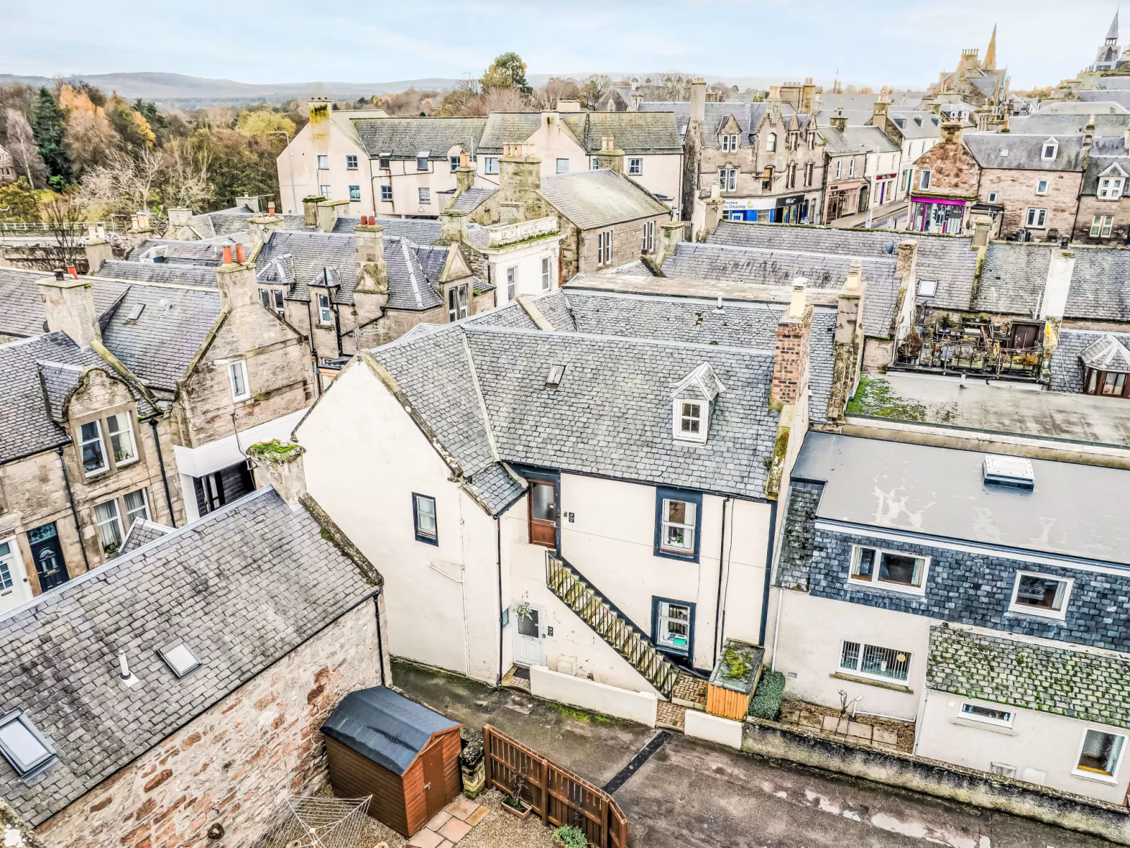 Fishertown Apartment-Outside