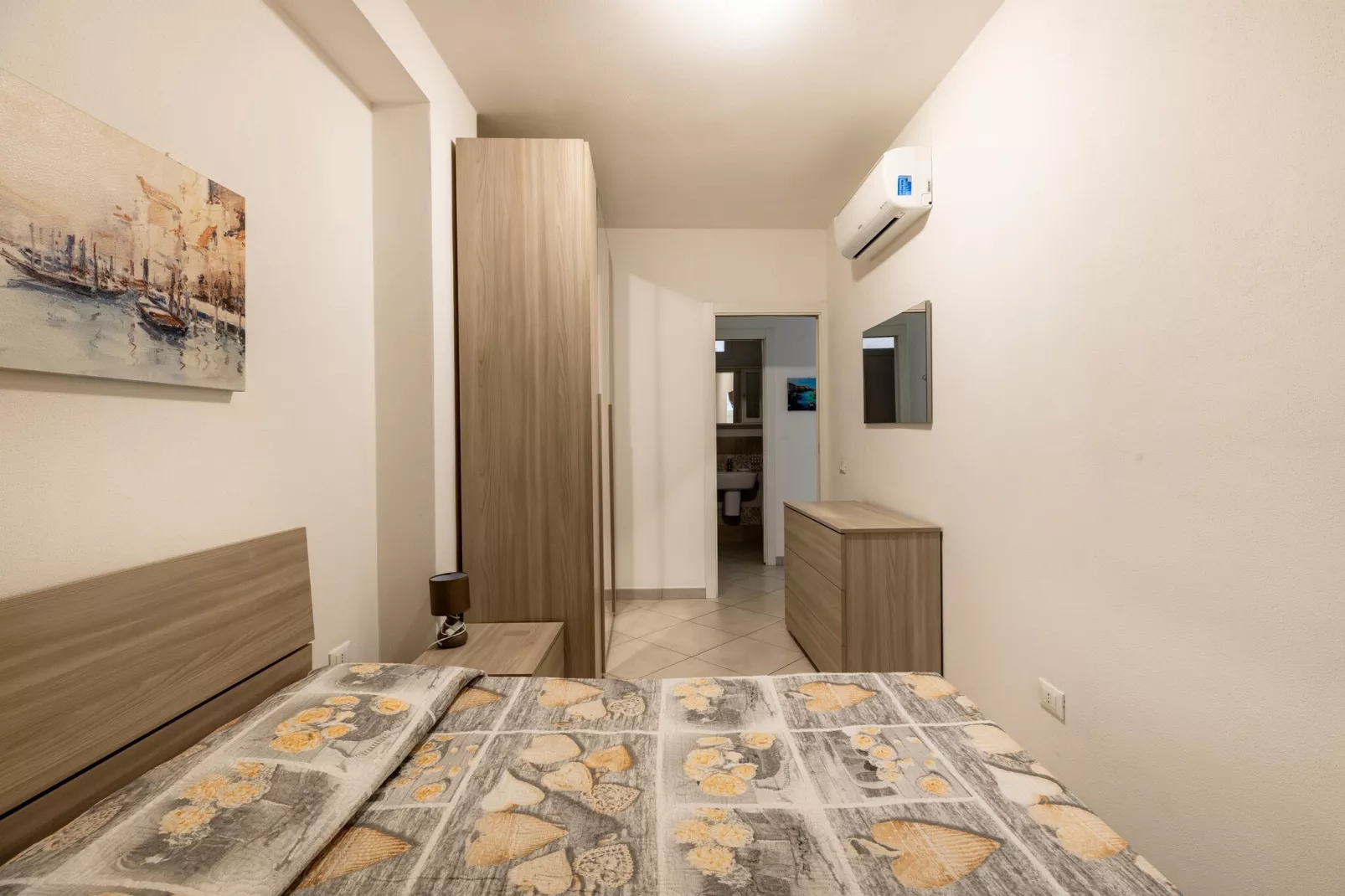 BILO 1 CARLO ALBERTO 1P-Bedroom