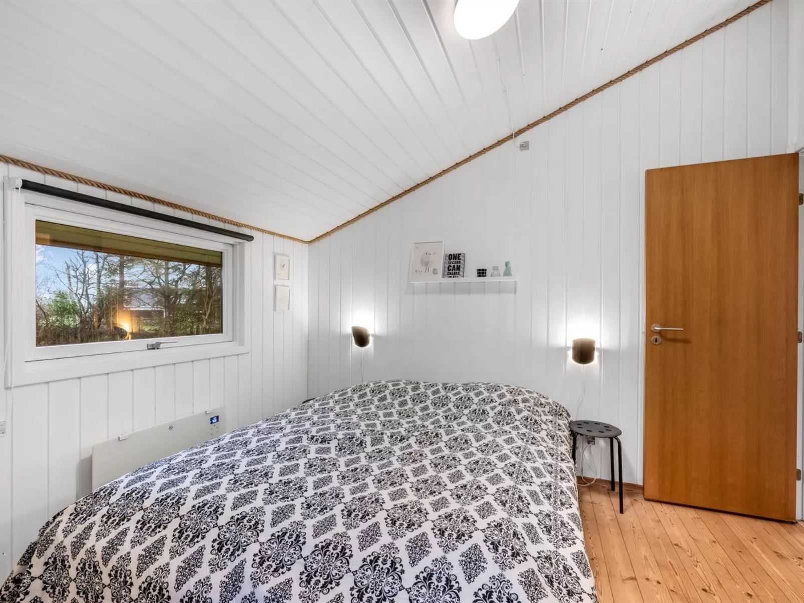 "Veera" -  from the sea-Inside