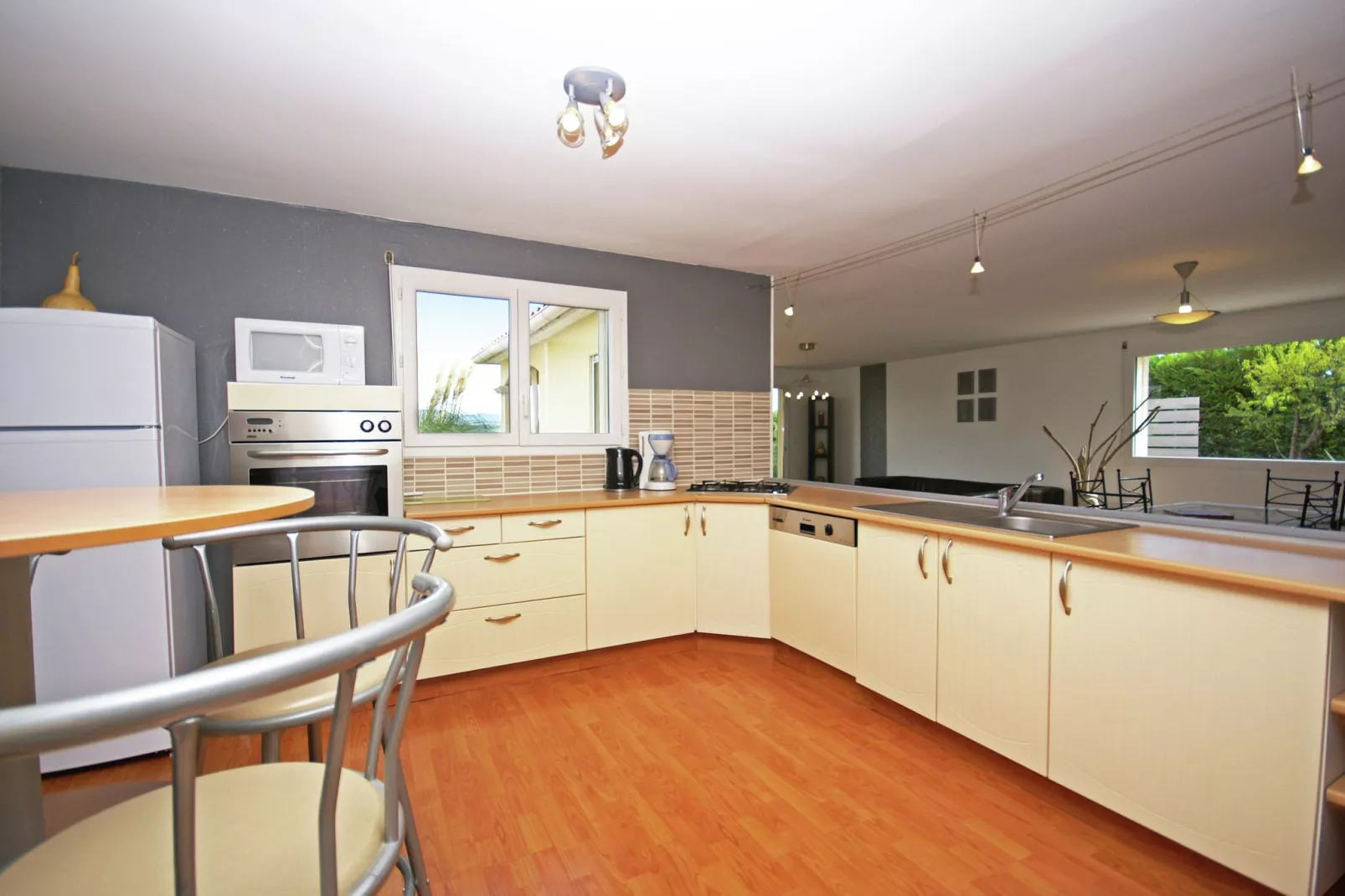 Villa - Les Vans-Kitchen