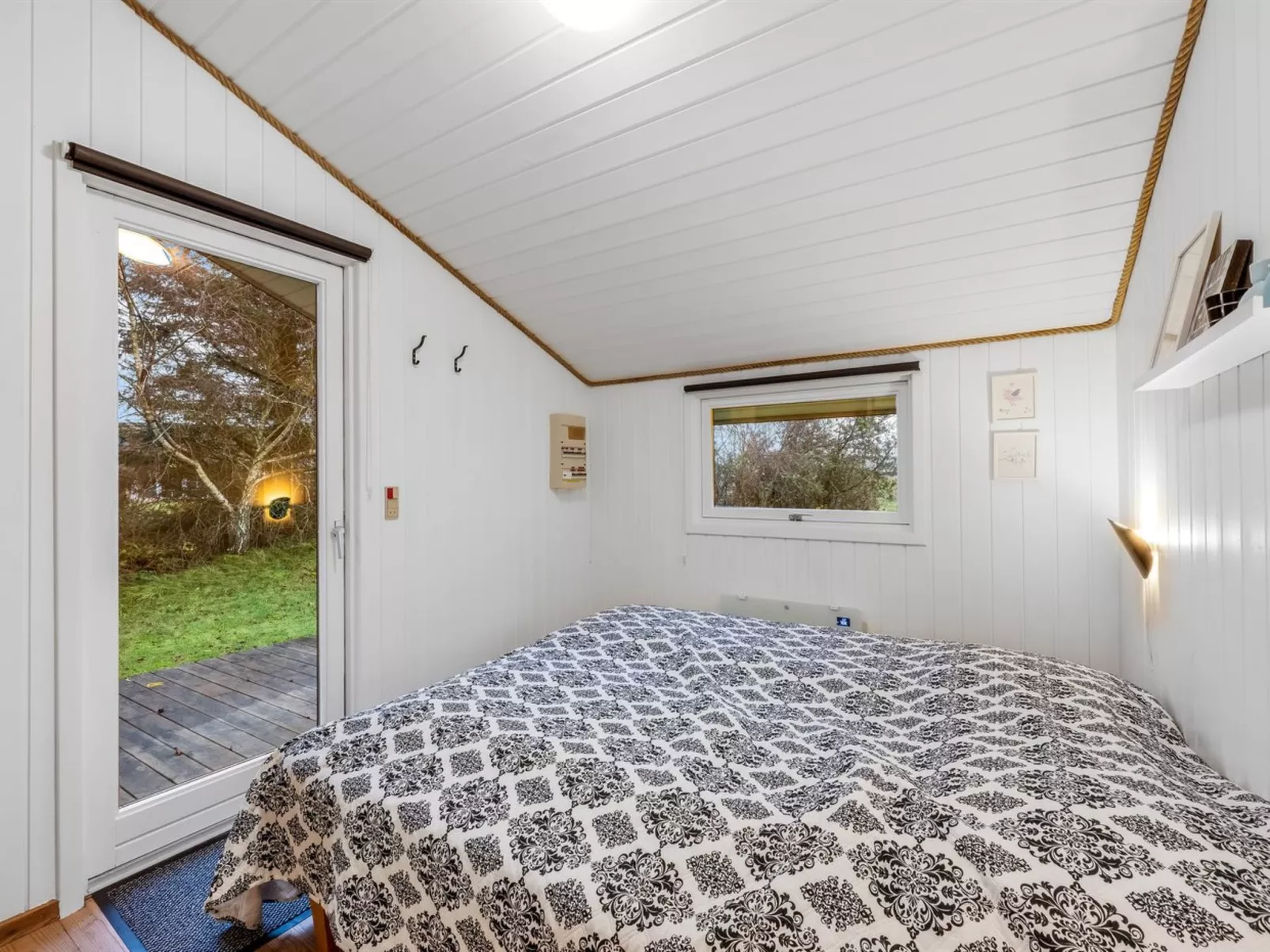 "Veera" -  from the sea-Inside