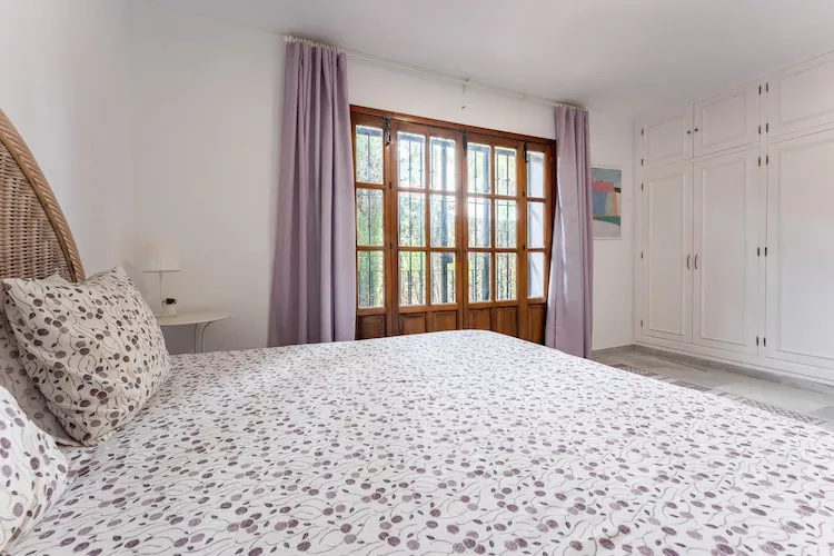 CT 286 - Faro's Marbella Apartment - Monte Paraiso-Bedroom