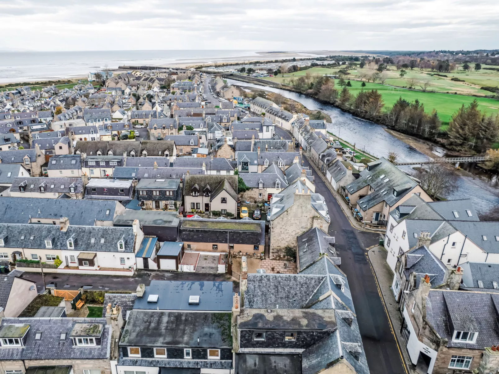 Fishertown Apartment 1st Floor-Outside