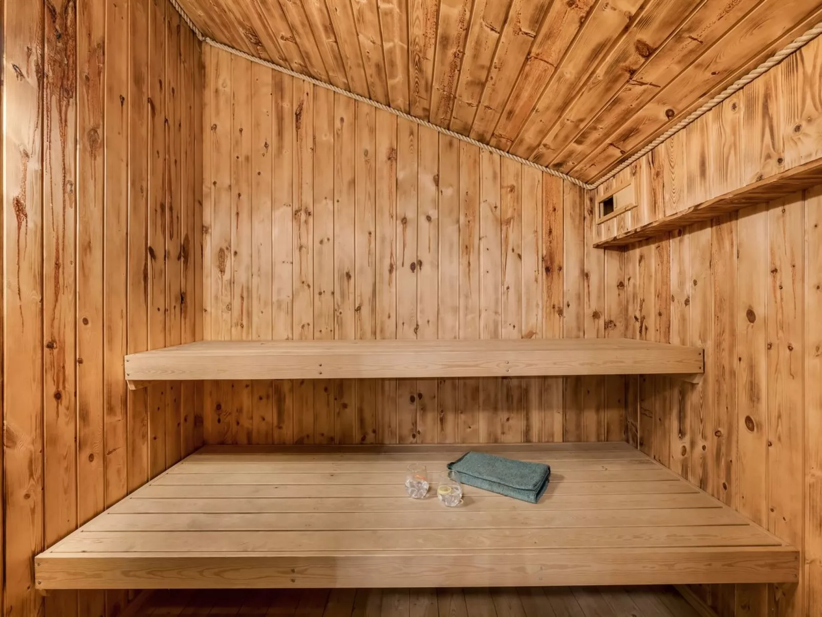 "Veera" -  from the sea-Inside