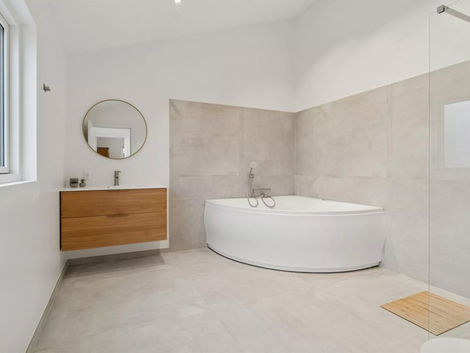 "Antomine" - 150m from the sea-Dedans