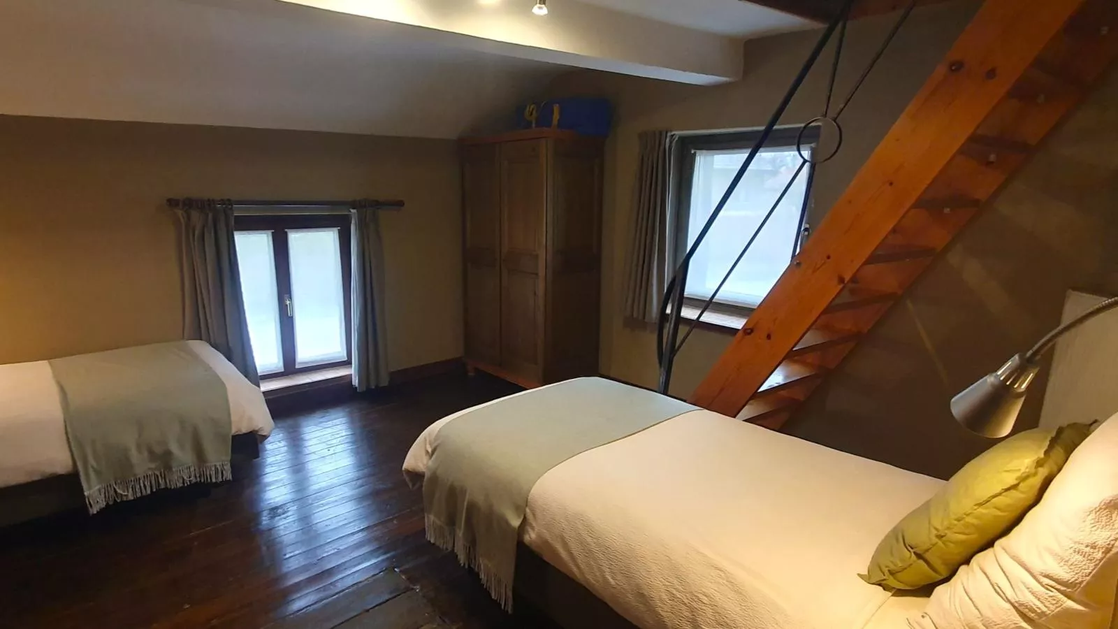 Les Pierris near F1 circuit-Schlafzimmer