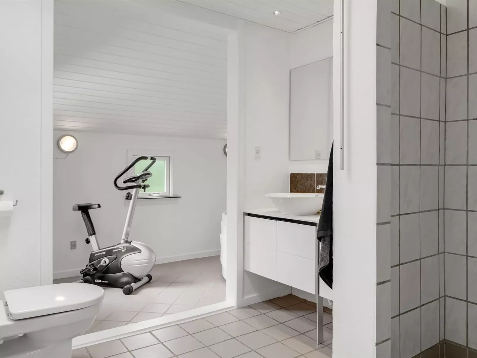 "Ensio" - 1.2km from the sea-Dedans