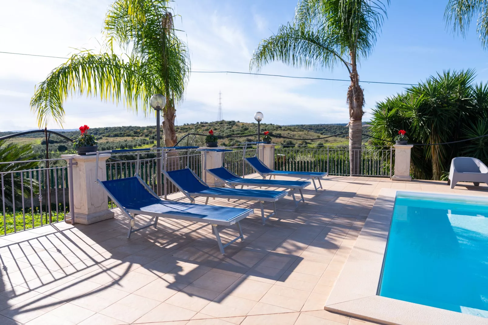 Villa Ninfa-Terrasse/Balkon