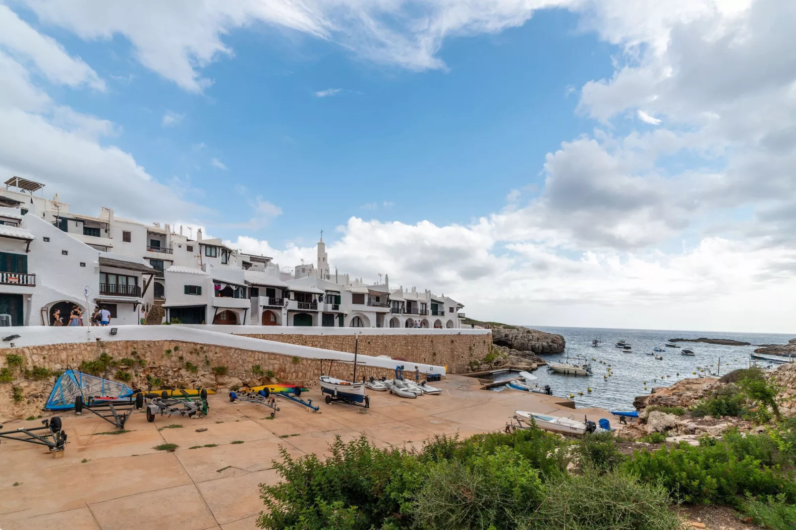 Binibeca Vell IV-Gebiete Sommer 1 km