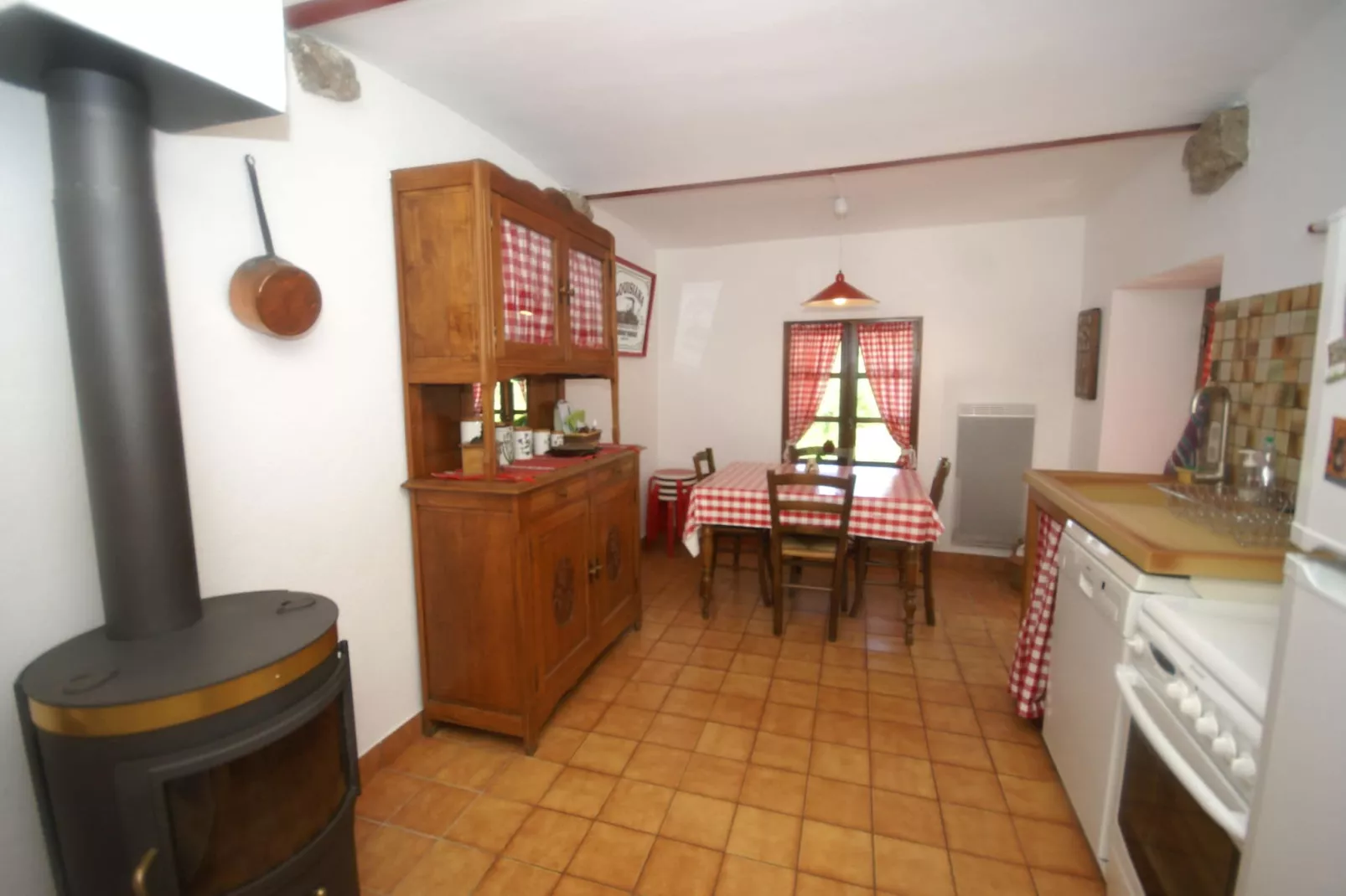Maison de Vacances  - St Julien de Gua-Kitchen