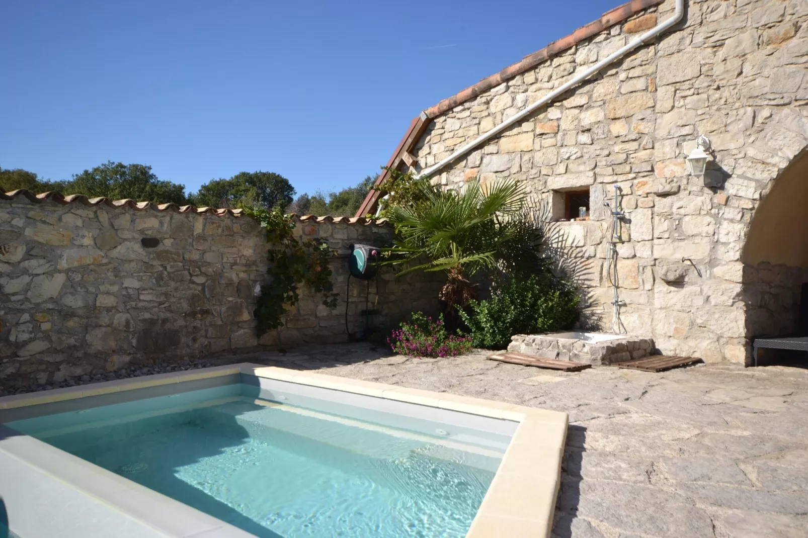 Appartement de plain pied-Pool