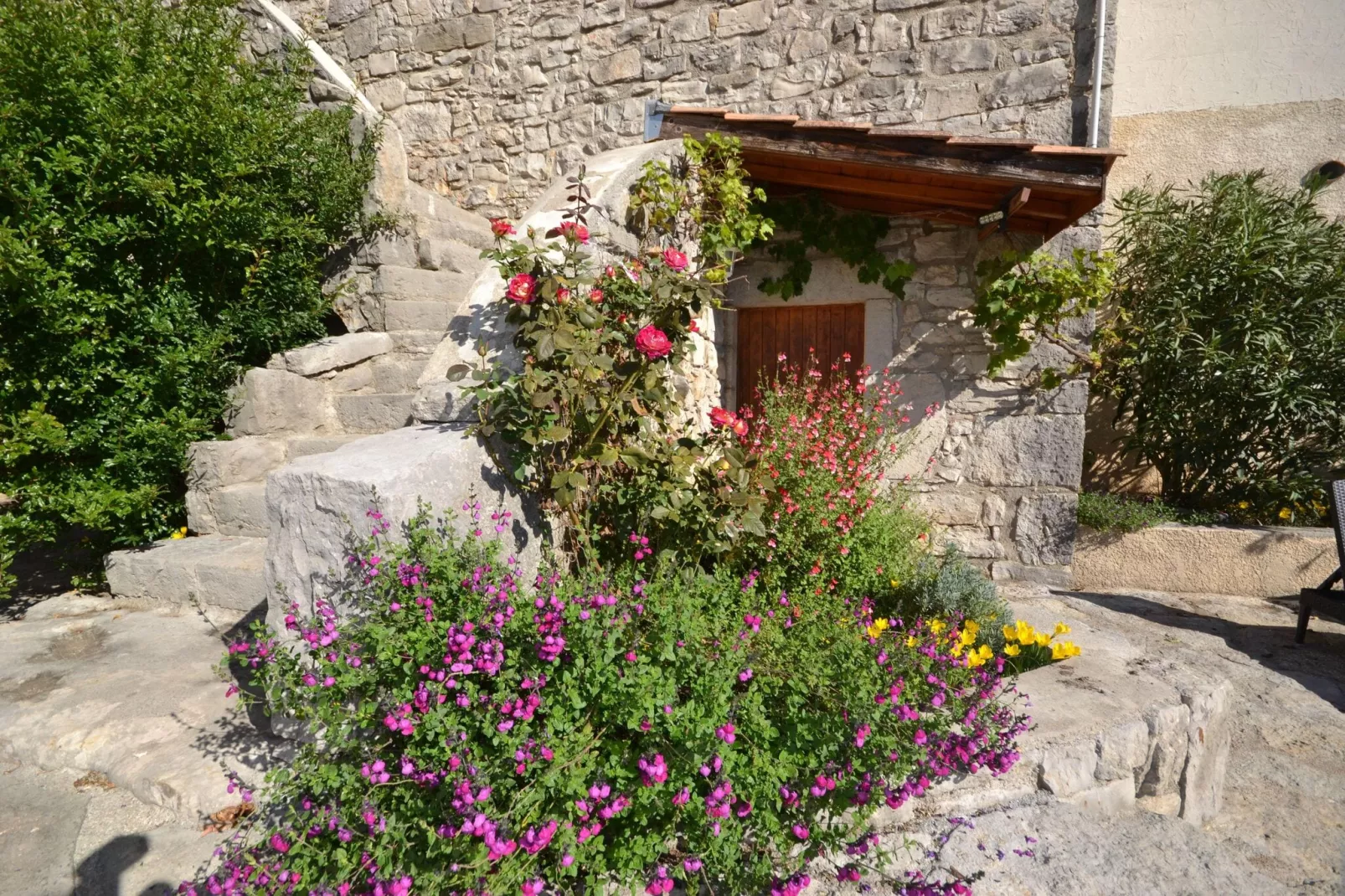 Gite avec mezzanine-Gardens summer