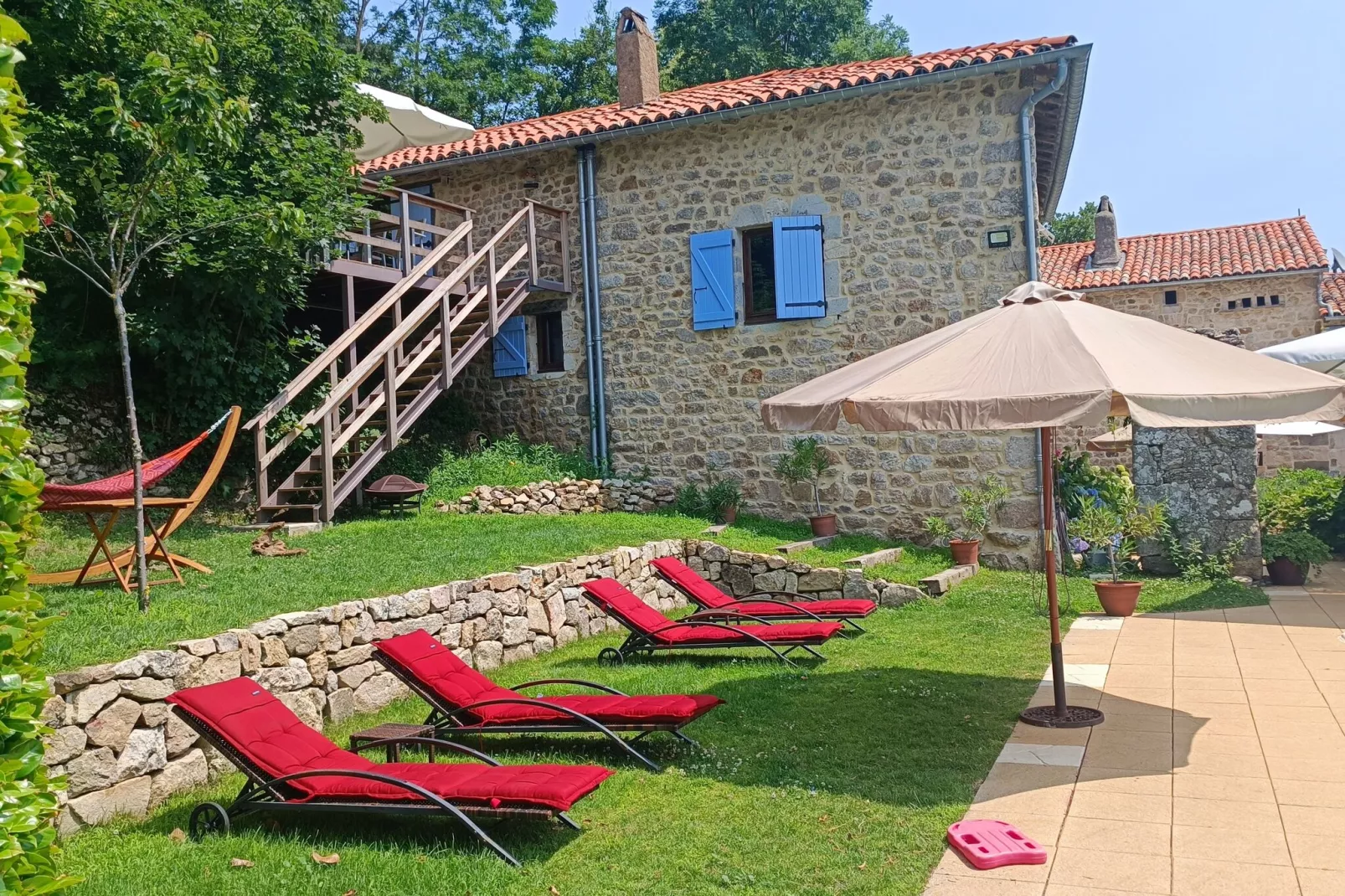 Guesthouse St Basile-Extérieur été