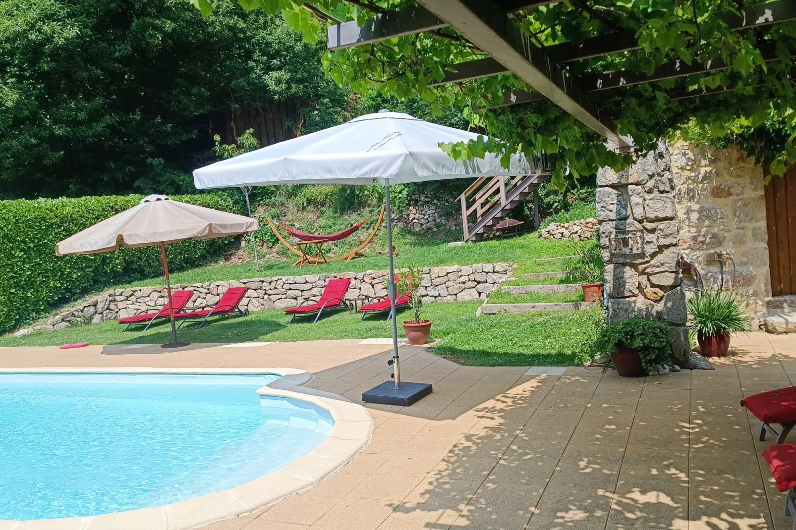 Guesthouse St Basile-Extérieur été