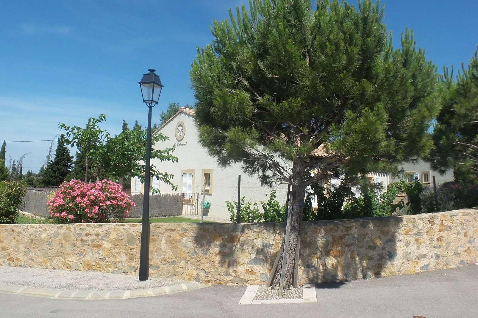 Villa Le Cabernet-Not tagged