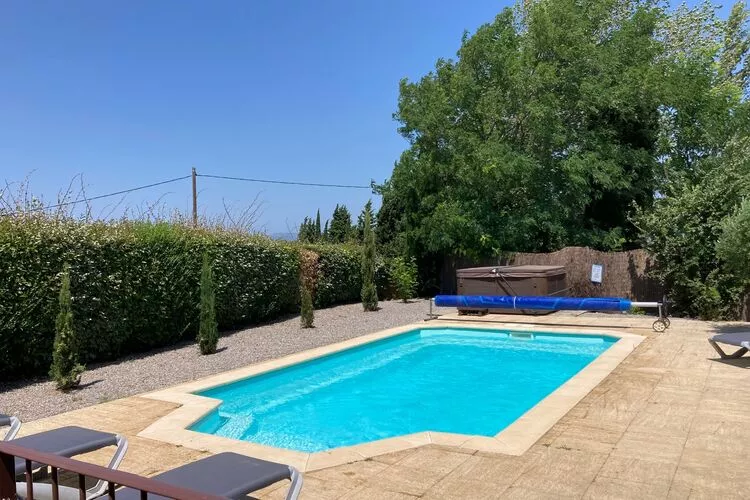 Villa Le Merlot-Außenbereich Sommer