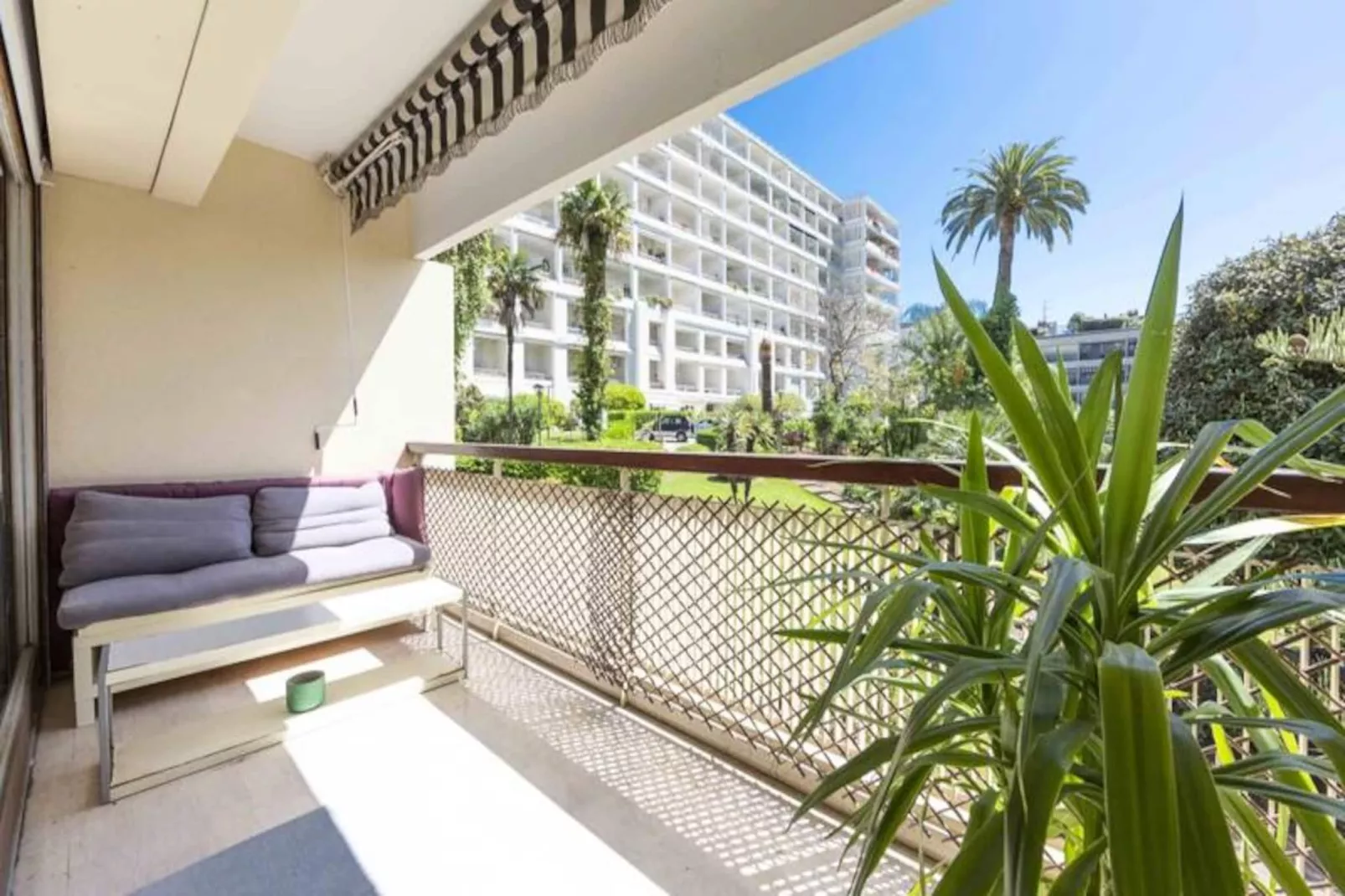 Résidence Le Gallia, Havre De Paix En Centre-ville Avec Terrasse ❤gallia Lys❤