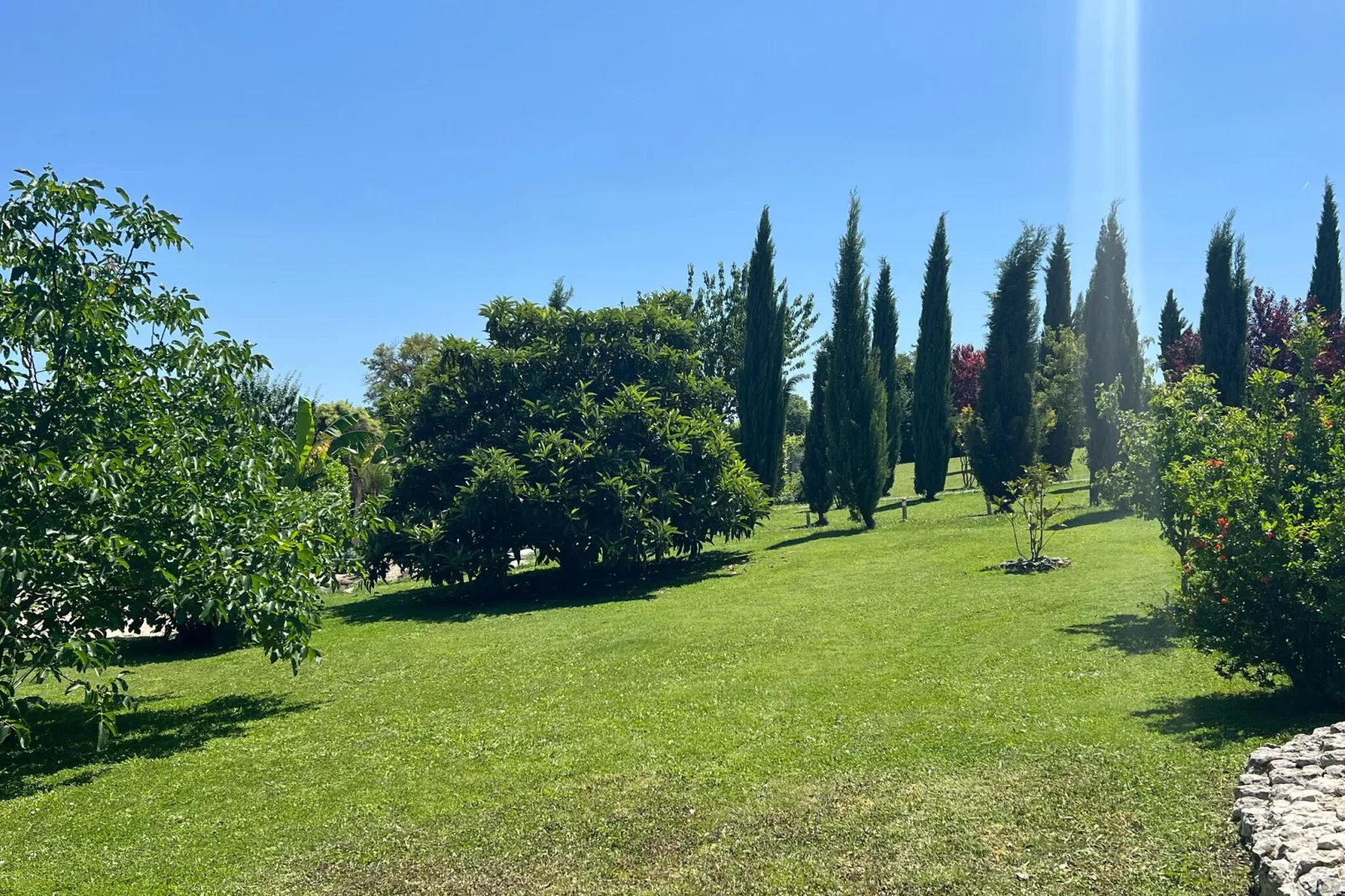 Maison mitoyenne avec piscine-Gardens summer