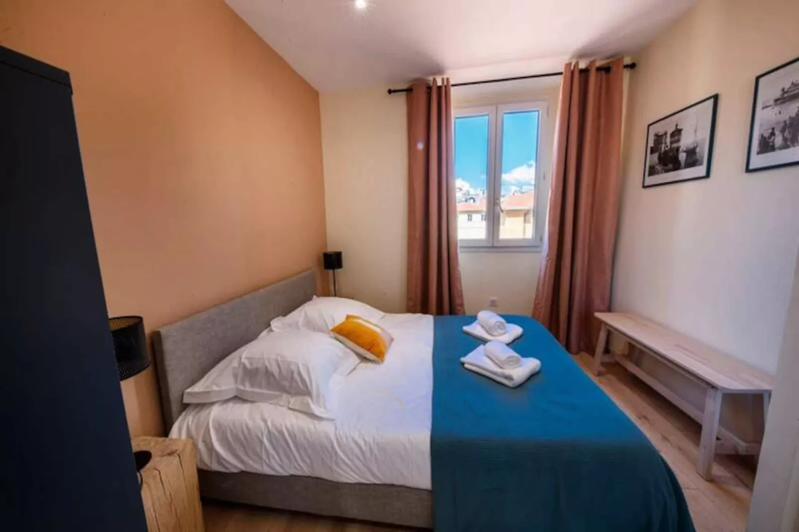 06a2 - Cœur Du Vieux Nice: Bel Appartement Rénové