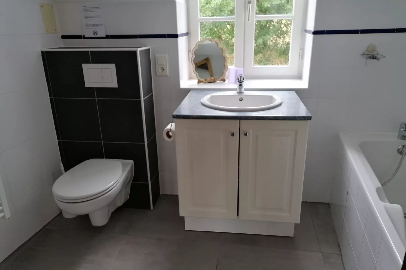 Maison de vacances Lusignac gastverblijf-Bathroom
